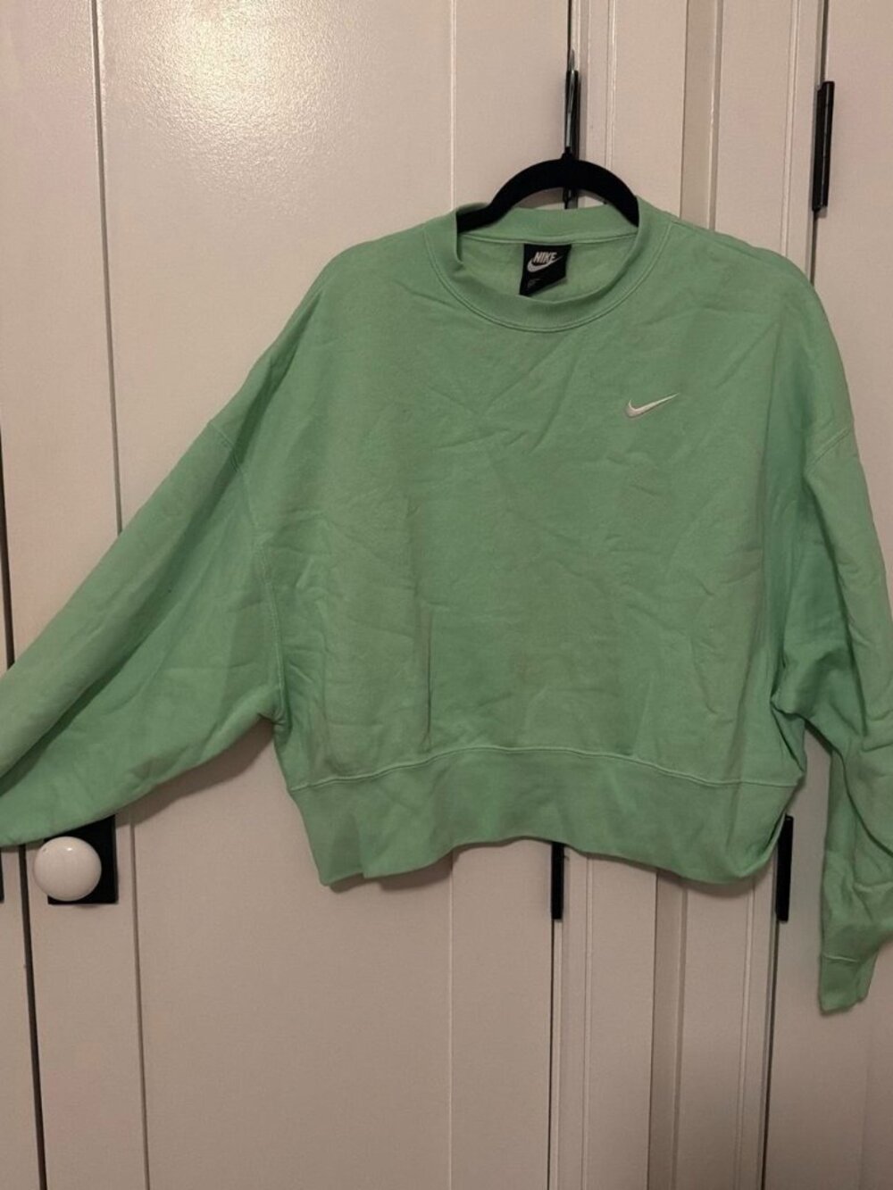 Green Nike crewneck sweatshirt